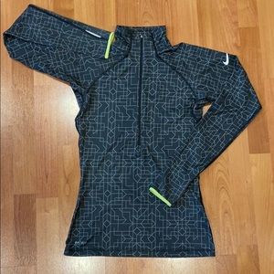 Nike PRO pullover half zip